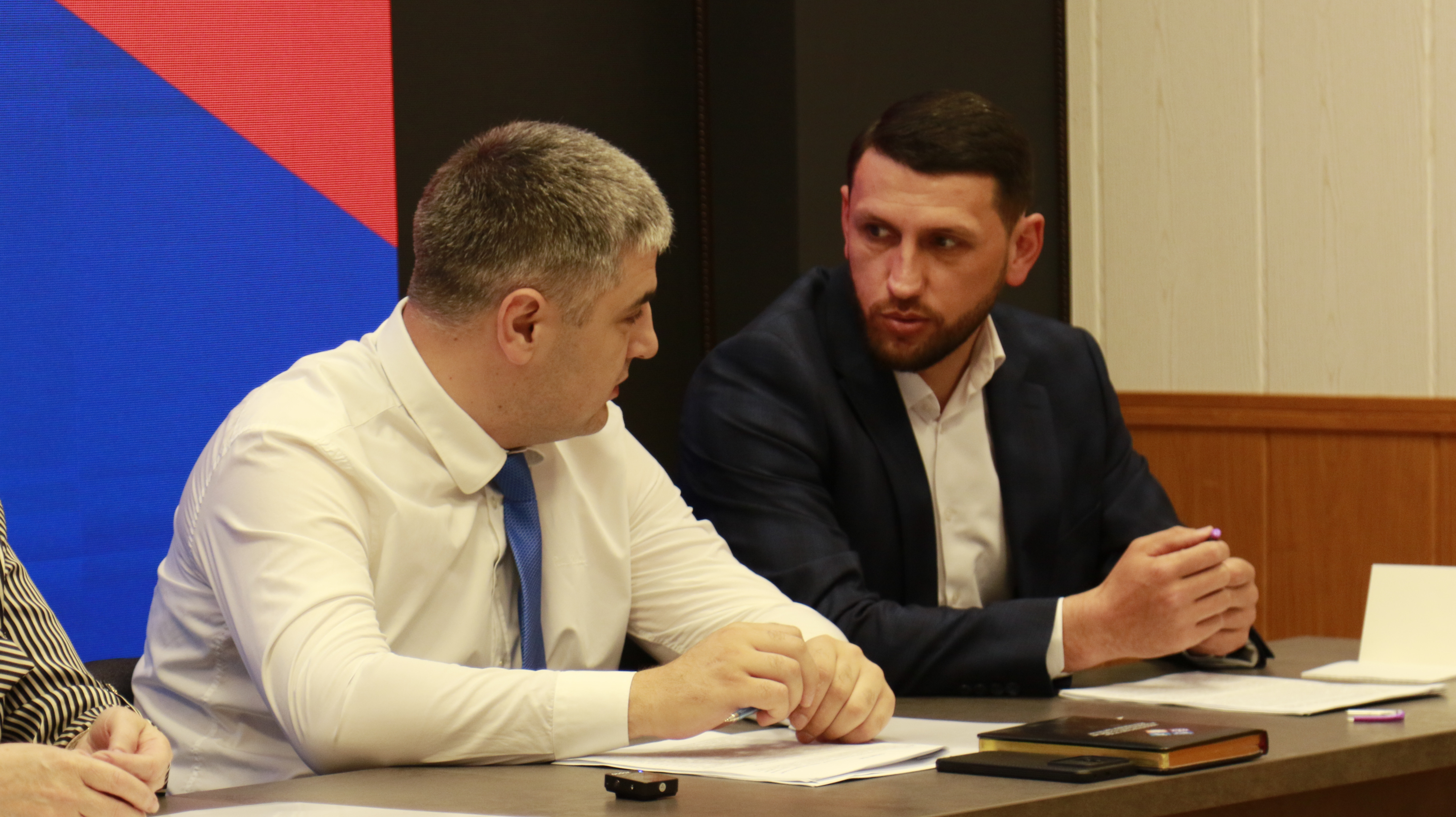 В рамках подготовки к ВЯТ-2025 на площадке РИА «Дагестан» прошла пресс-конференция с участием представителей Минтруда РД и компании «Зеленое яблоко»