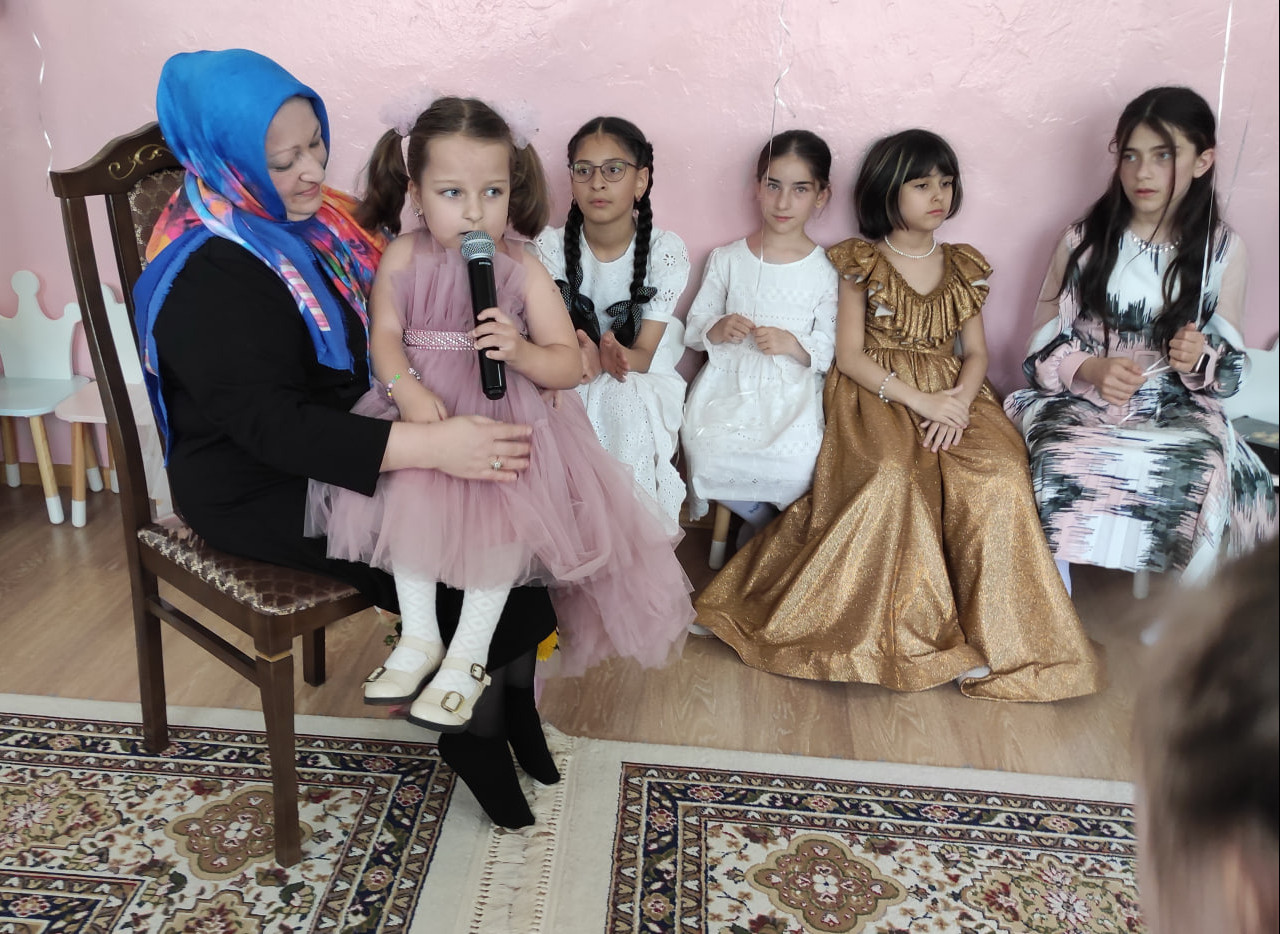 «Зажги свою звезду и свет подари другому»
