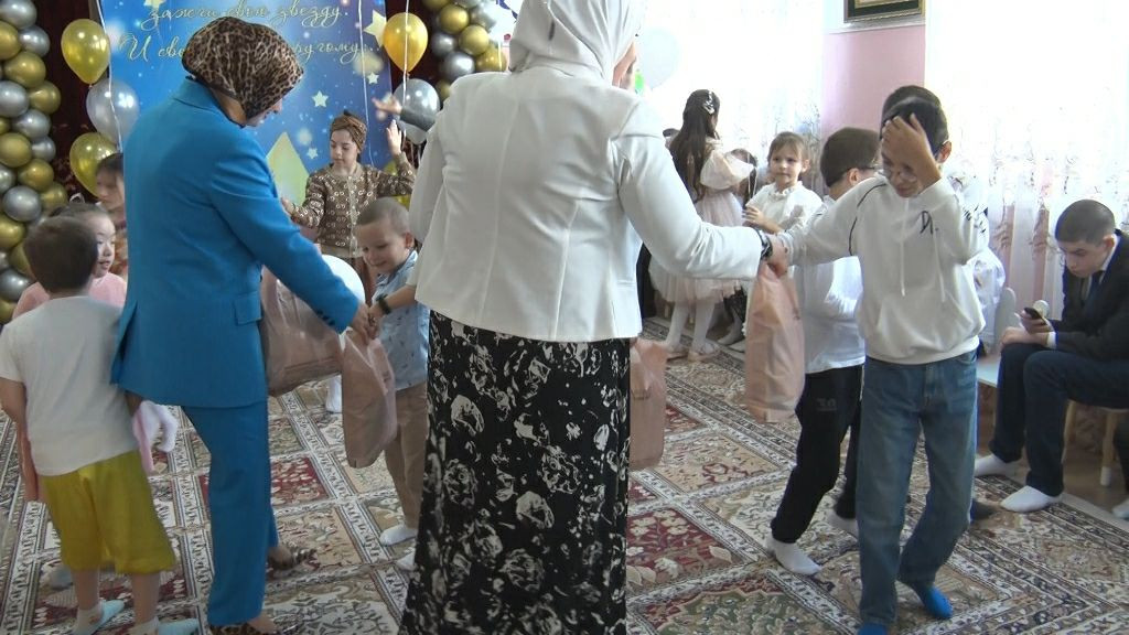 «Зажги свою звезду и свет подари другому»